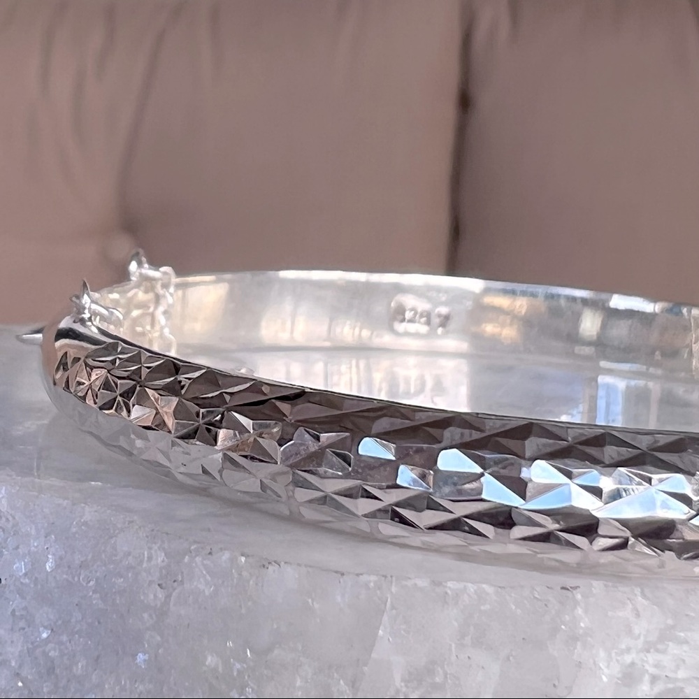 Sterling Silver Diamond Cut Bangle Bracelet - Picture 8 of 14